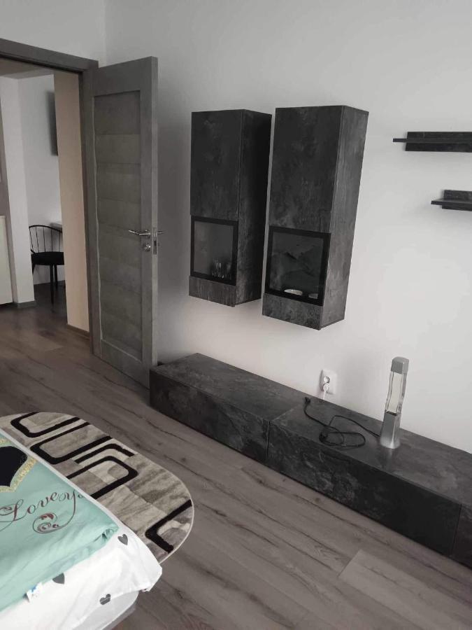 Enci Kiado Apartman Miercurea Ciuc Extérieur photo